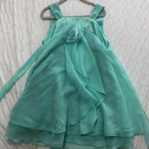 Little girl party dress. Remove able flower pin . MINT green